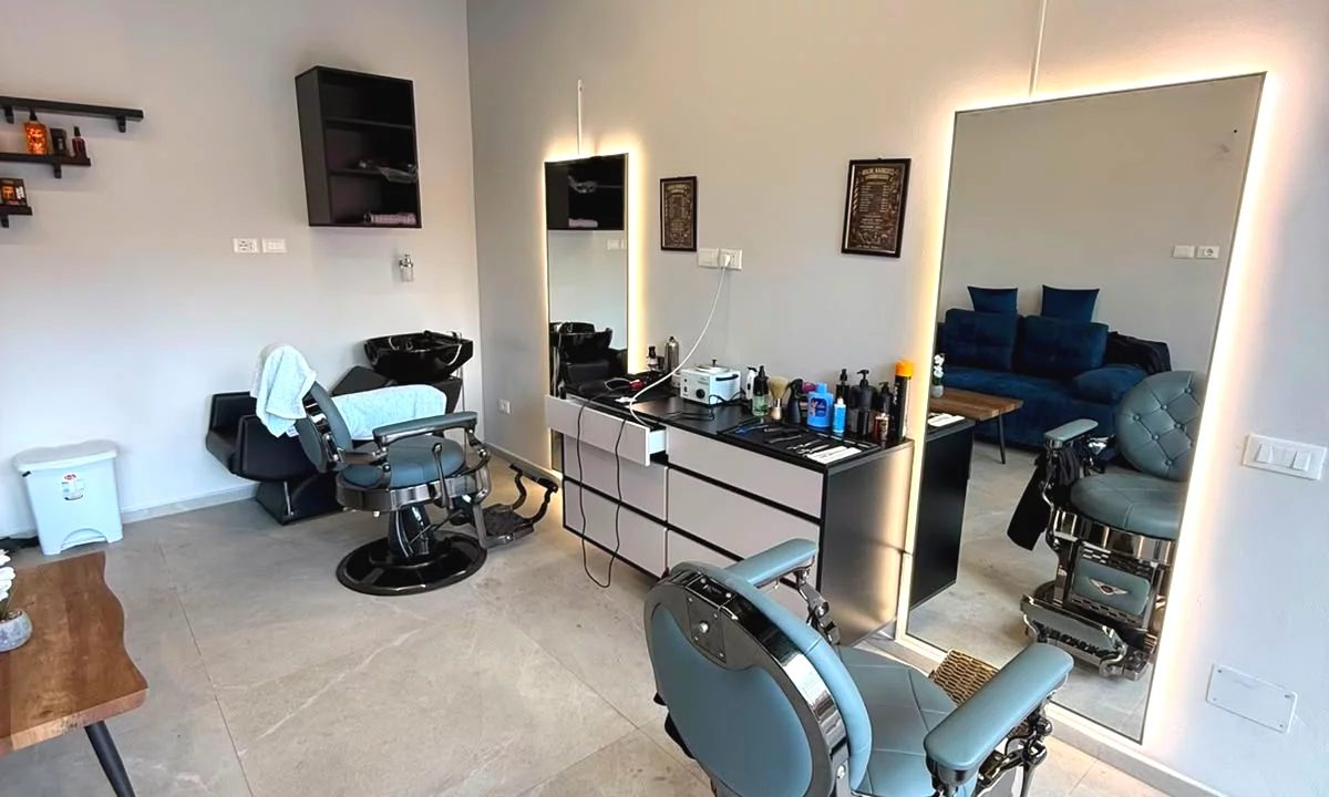 💈 SHITET BIZNES BERBERHANE – GATI PER PUNE! ✂️