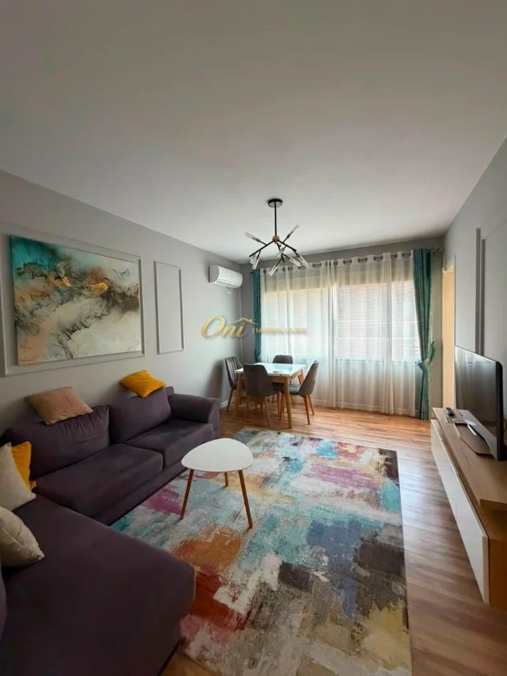 Tirane, jepet me qera apartament 2+1 Kati 5, 96 m² 500 € (YZBERISHT)
