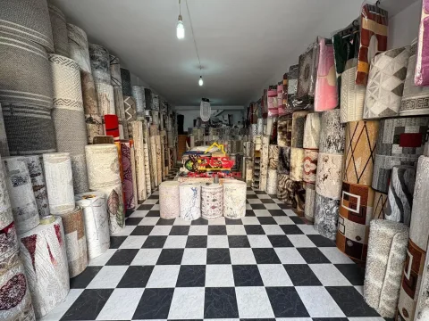 🏢🔑 SHITET NDËRTESË DY-KATËSHE TE TREGU I MADH, VLORË