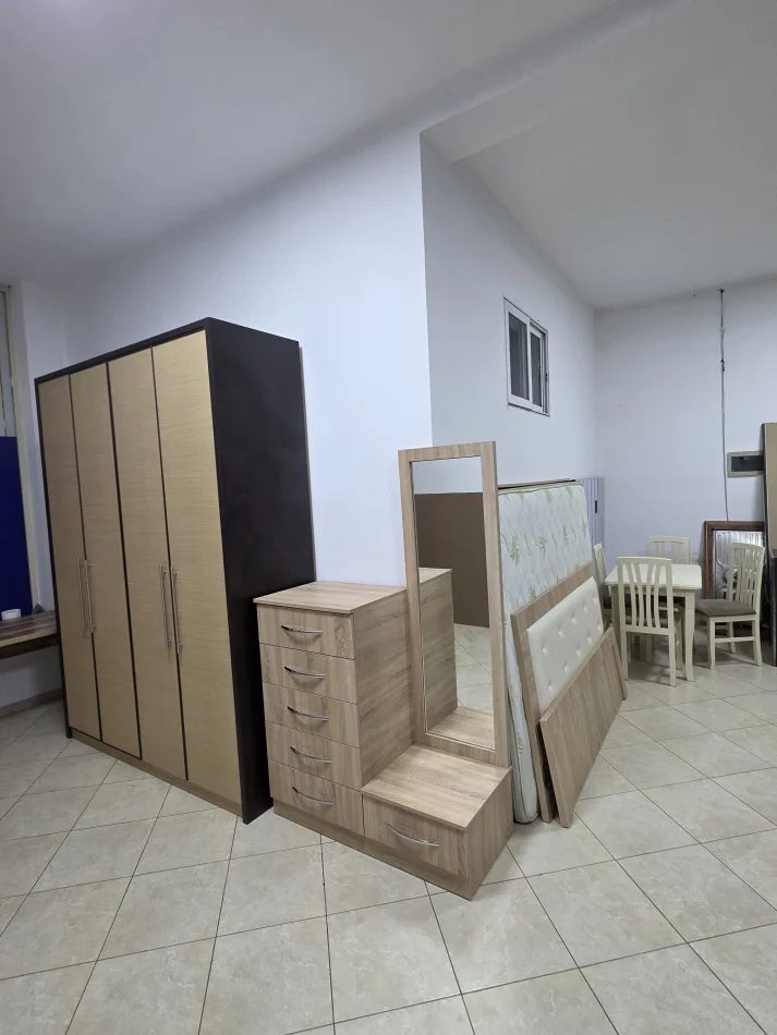 Tirane, BLEJM MOBILJE TE PERDORURA 0683312510 101 €