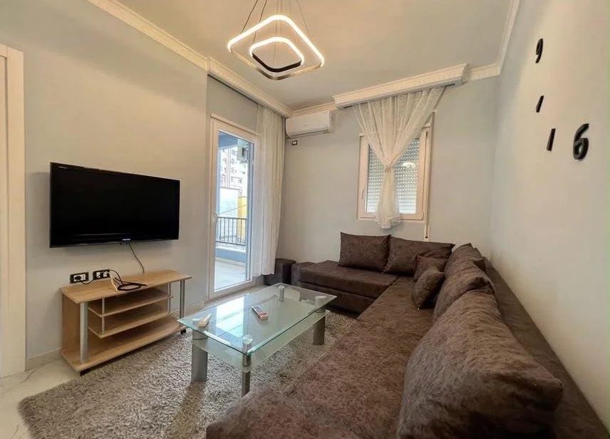 Tirane, shitet apartament 1+1 Kati 1, 67 m² 134.000 € (Medreseja)