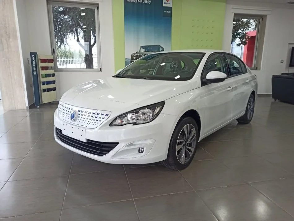 Dogfeng Peugeot e 408 Elektrike