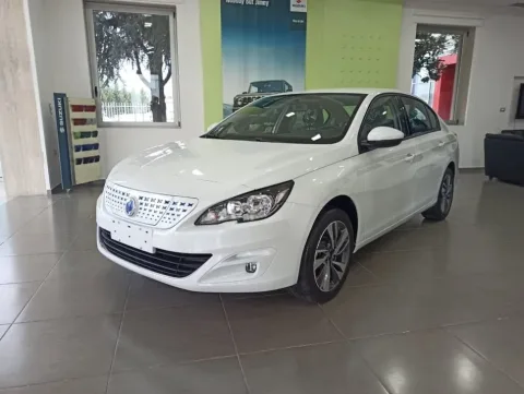 Dogfeng Peugeot e 408 Elektrike