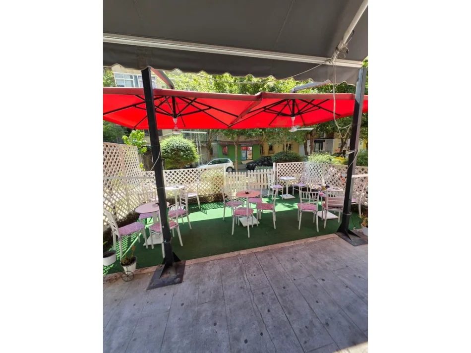 Tirane, Shitet Biznesi-Bar Lokal Yogurteri,( Tefta Tashko Koco) Pazari i Ri. 29.000 €
