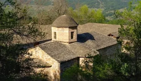 Tirane, oferte City-tour | Vizita qytetesh Voskopojë dhe Përmet 3 dite
