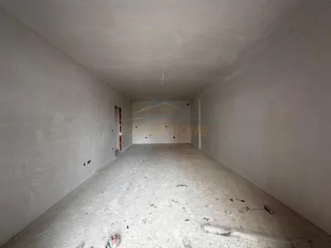 Tirane, shitet apartament 2+1 , 106 m² 117.000 € (Paskuqan)