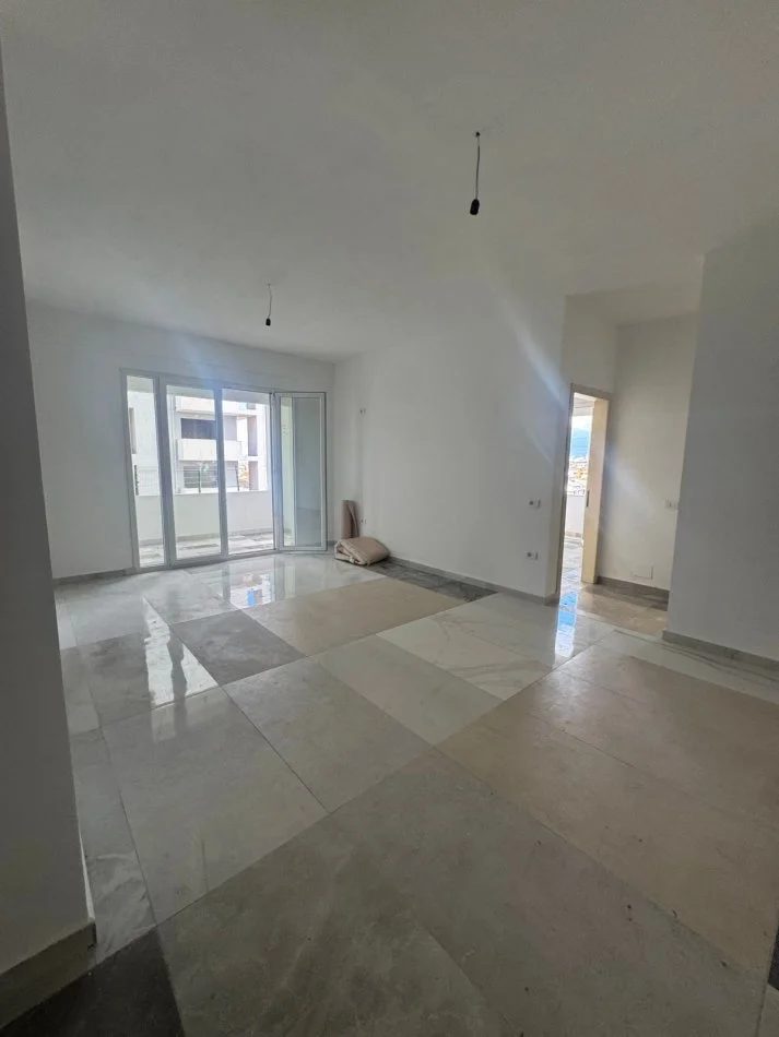 Tirane, shitet apartament 2+1+Ballkon Kati 4, 115 m² 149.000 € (CASA ITALIA)