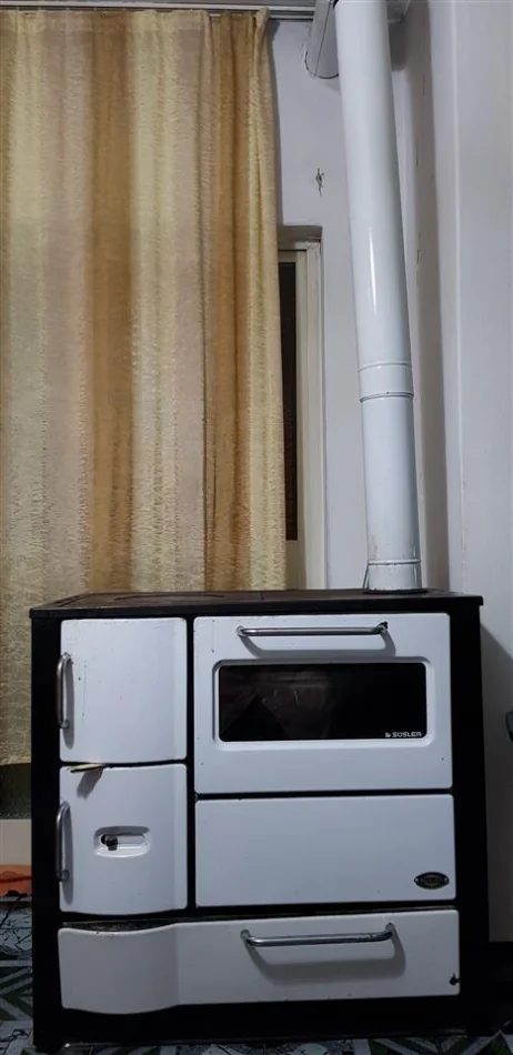 Tirane, shes Sobe me dru 150 €