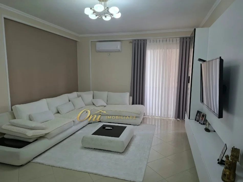Tirane, shitet apartament 2+1 Kati 3, 111 m² 220.000 € (ASTIR)