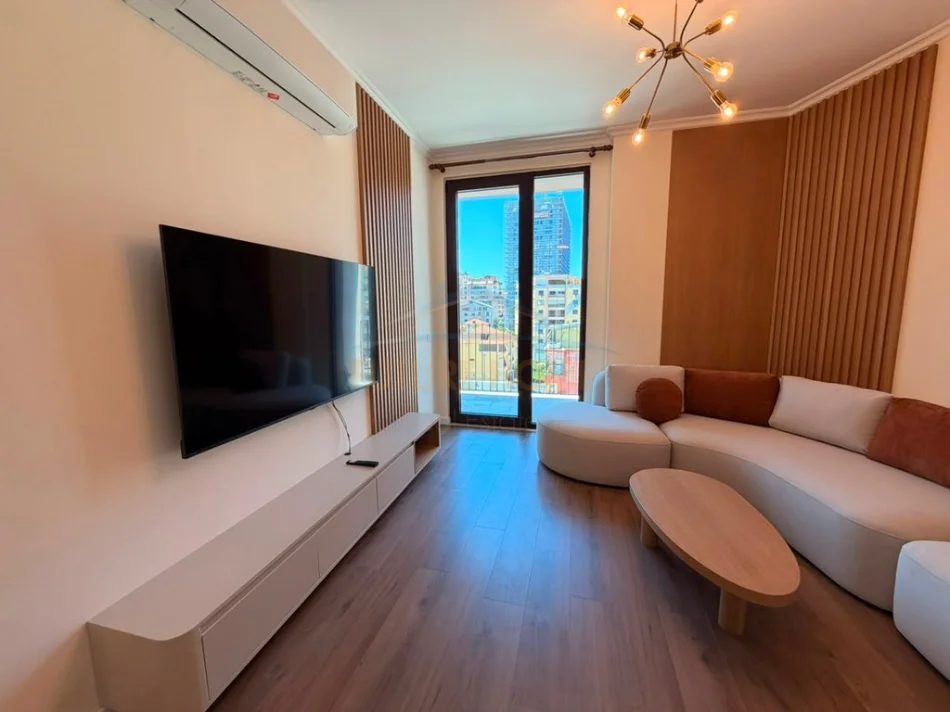 Tirane, jepet me qera apartament 2+1+Ballkon Kati 5, 114 m² 2.000 € (Altana Luxury Residence, Rruga e Kosovarëve)