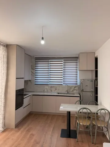 Tirane, jepet me qera apartament 1+1 Kati 5, 62 m² 650 € (Rruga e Kosovareve)