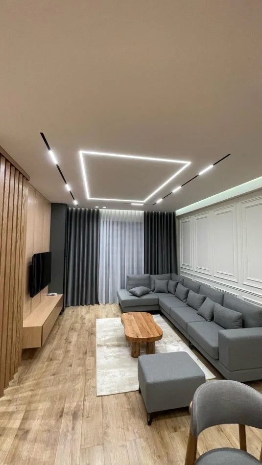 Tirane, jepet me qera apartament 2+1+Ballkon Kati 1, 116 m² 1.500 € (LIQENI THATE)