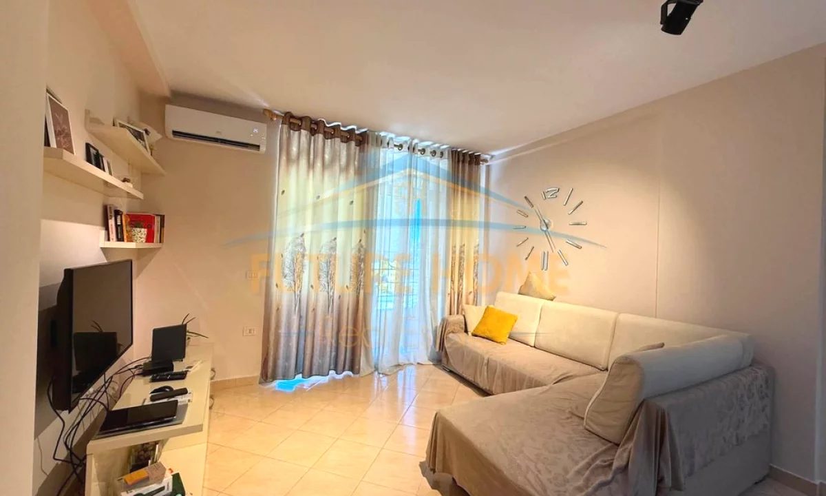 Qera, Apartament 1+1+ Post Parkimi, Unaza e Re, Tirane UNA72298