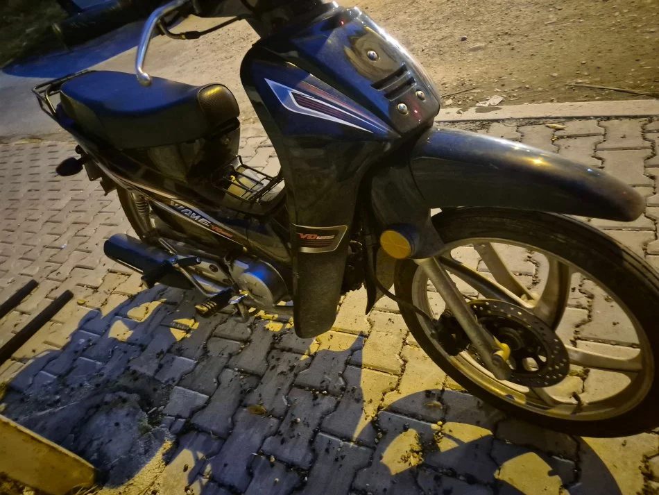 Tirane, shes motor Modena , e zeze 8.300 km 600 €
