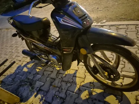 Tirane, shes motor Modena , e zeze 8.300 km 600 €