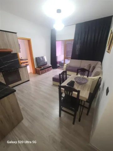 Tirane, shitet apartament 2+1 Kati 8, 73 m² 105000 € (Yzberisht)