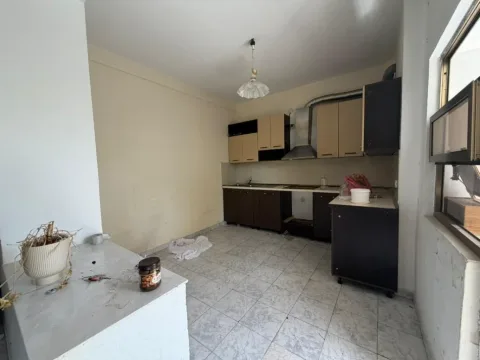 Tirane, shitet apartament 2+1+Ballkon Kati 2, 112 m² 255,000 € (Vasil Shanto, Tirane)
