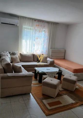 JEPET APARTAMENT 1+1 ME QERA NE VASIL SHANTO 60.000 LEKE