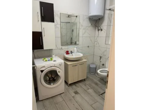 Qera, Apartament 1+1+Verande+Post Parkimi, Medreseja, Tirane
