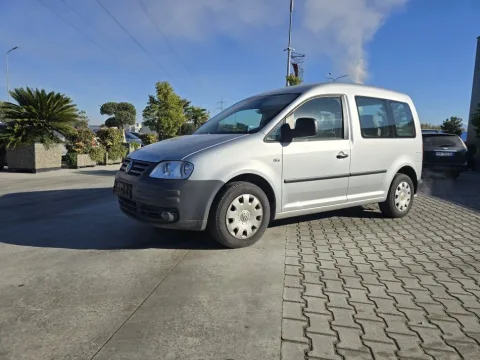 VW Caddy 2.0 Benzin+Gaz, Klima 5200 euro