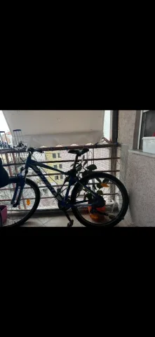 Tirane, shes biciklete Ideal 26 blu e errët 140 €