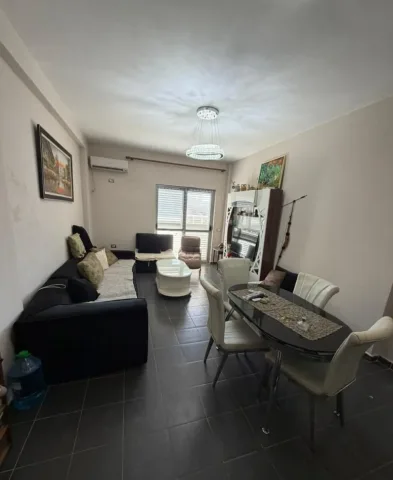 Kavaje, shitet apartament 1+1 Kati 3, 63 m² 60000 € (Shkembi i Kavajes)