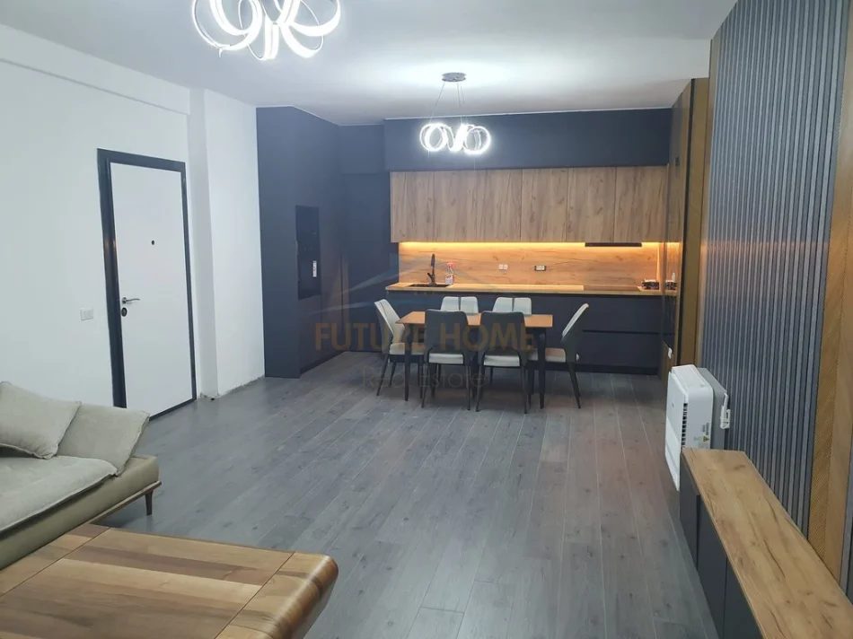 Tirane, jepet me qera apartament 2+1+Ballkon Kati 1, 118 m² 800 € (Rruga e Elbasanit)