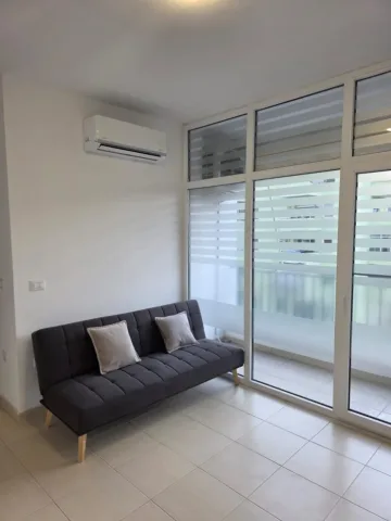 Tirane, jepet me qera apartament 1+1 Kati 3, 67 m² 400 € (Bulevardi I Ri)