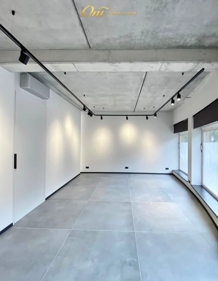 Tirane, jepet me qera dyqan Kati 0, 50 m² 550 € (QENDER)