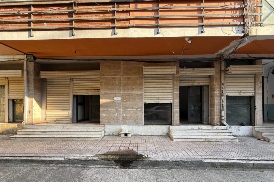 Tirane, shitet ambjent biznesi Kati 1, 165.240 € (Ali Demi)