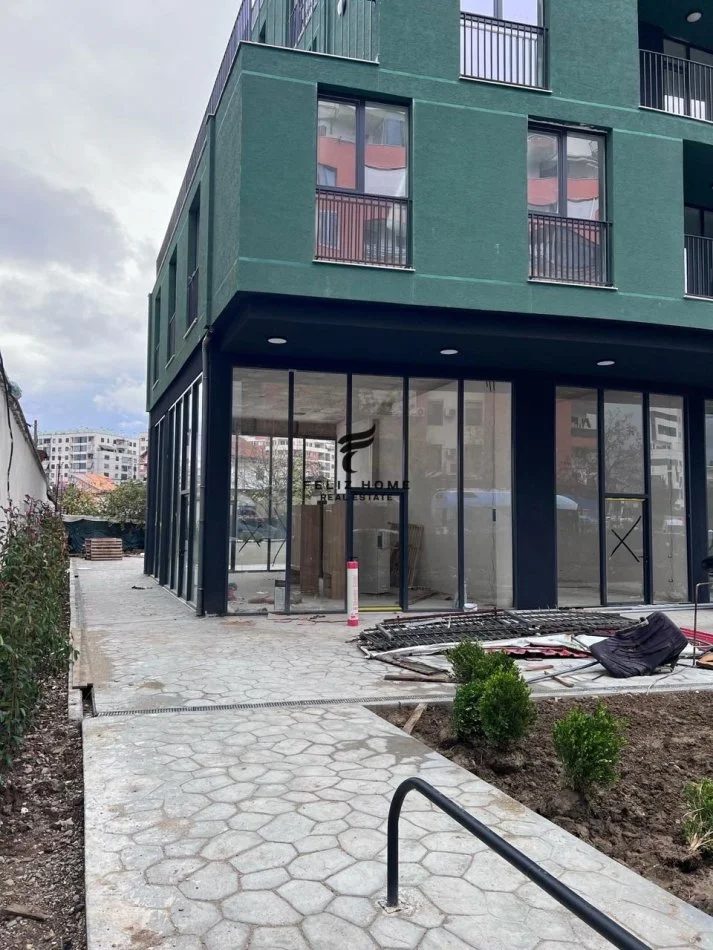 Tirane, shitet ambjent biznesi Kati 0, 72 m² 410.000 € (MISTO MAME)
