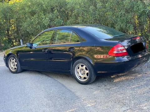 Mercedes Benz W211 220 CDI