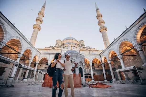 Tirane, oferte City-tour | Vizita qytetesh Udhëtim në Stamboll AJet Akomodim në hotel Fuar Istanbul Hotel 3