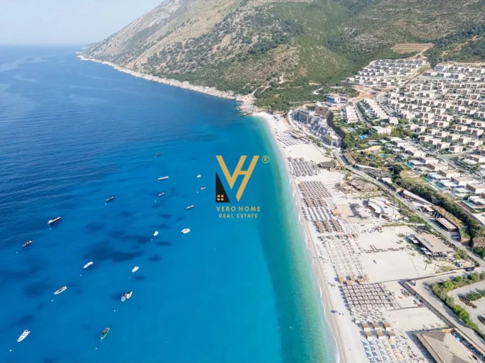 Vlore, shitet truall , 10.500 m² (PALASE)