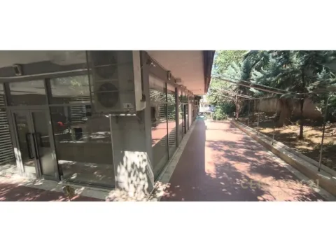 Tirane, shitet ambjent biznesi , 85 m² 210.000 € (OXHAKU)
