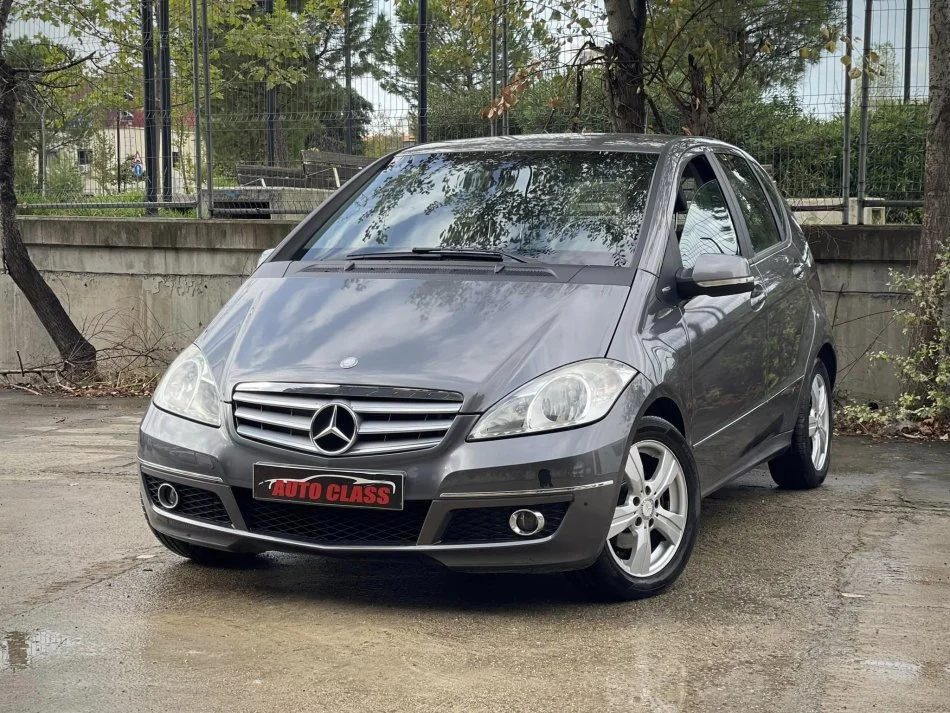 Tirane, shes makine Benz A150 Benzin, gri metalizato automatik Klima 184.000 km