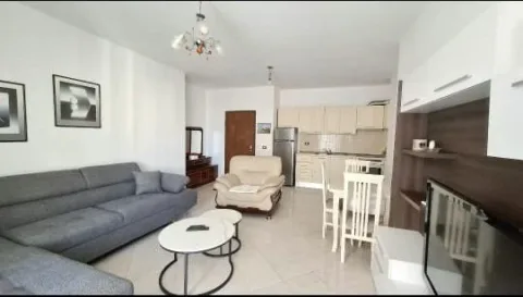 Tirane, jepet me qera apartament 2+1 Kati 1, 100 m² 500 € (ASTIR)