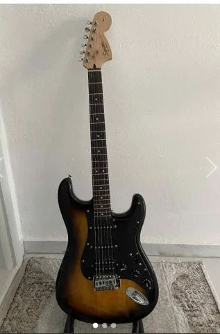 Fender e ardhur nga Amerika, ,