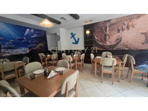Tirane, shitet bar-resorant Kati 0, 108 m² 35.000 €