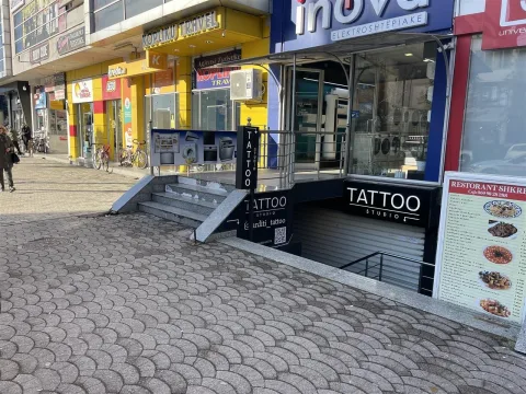 Shitet Dyqan ne qender te shkodres