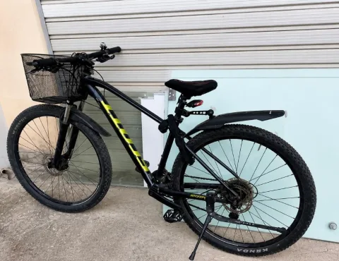 Shqiperi, shes biciklete Scott 350 €