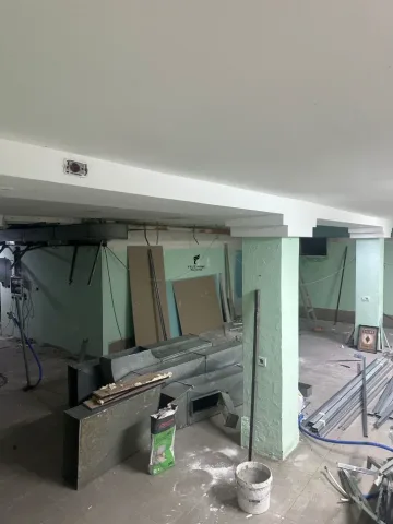 Tirane, jepet me qera dyqan Kati -1, 175 m² 800 € (VASIL SHANTO)
