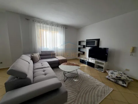 0683487469 Qera, Apartament 2+1, Liqeni i Thate, Tirane