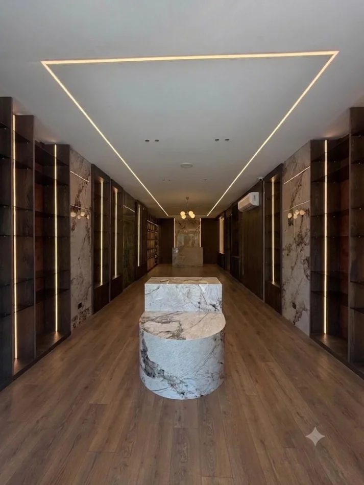 Tirane, jepet me qera ambjent biznesi Kati 0, 73 m² 2.500 € (Hotel Hilton)
