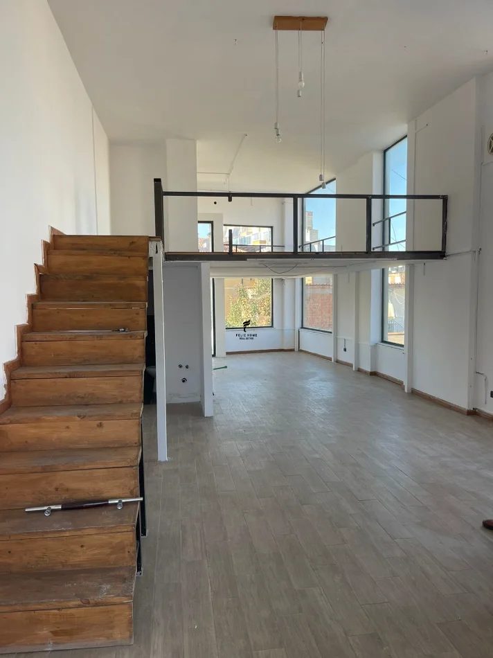 Tirane, shitet dyqan Kati 0, 80 m² 250.000 € (QYTETI STUDENTI)