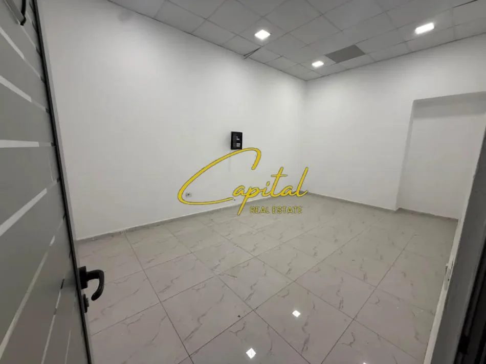 Tirane, jepet me qera ambjent biznesi Kati 0, 200 m² 4.000 € (STACIONI TRENIT TIRANE)