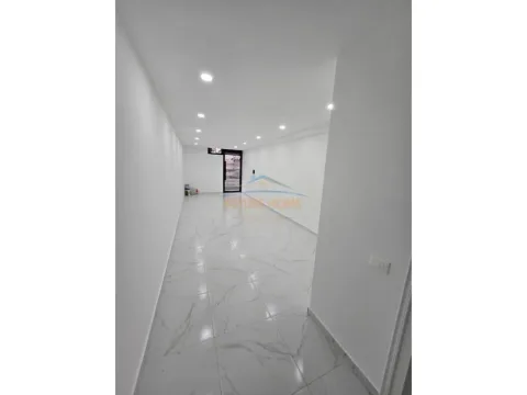 Tirane, shitet ambjent biznesi Kati -1, 47 m² 91.000 € (Vasil Shanto)