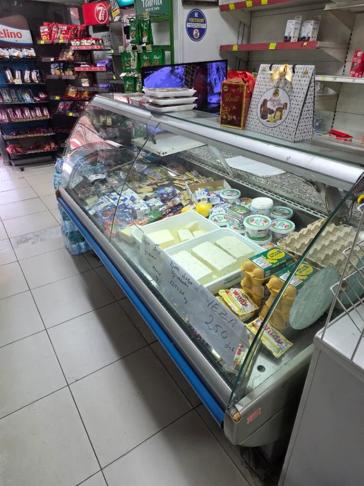 Tirane, Shiten frigorifera per market dhe dhome frigoriferike