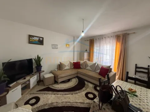 Tirane, shitet apartament 1+1 Kati 4, 64 m² 96.000 € (FRESK)