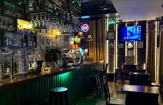 N'Zá Bar Tirana kerkon Banakier/e 0696030700‬